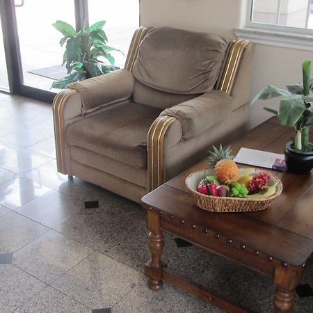 Camelot Inn & Suites Highway 290/Northwest Freeway Jersey Village Esterno foto